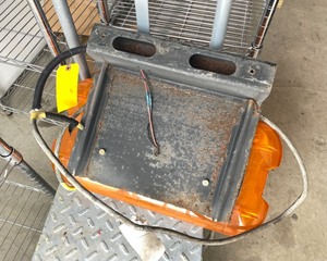 lot 28B image: Truck Mount Strobe Light