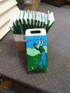 lot 79 image: 13 Golf Cooler Bags