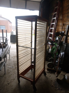 lot 9 image: Sheet Pan Rack
