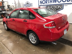 lot 4 image: 2008 Ford Focus -No Reserve-