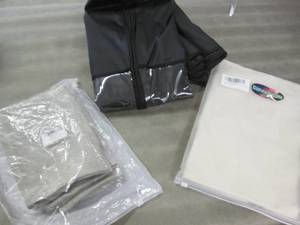 lot 42 image: 5 Garment Bags, 2 Pillow Covers, Ca...