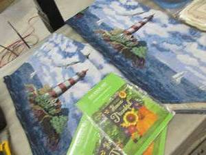 lot 61 image: 3 Placemats, 1 Runner Lighthouse Th...