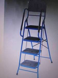 lot 97 image: 4-Step Safety Ladder open box Retai...