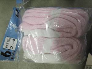 lot 156 image: 8- 6pks Kids Socks Size 2-4 Z2...