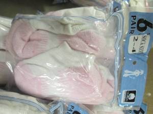 lot 157 image: 8- 6pks Kids Socks Size 2-4 Z2...