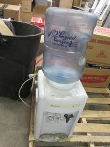 lot 167 image: Sunbeam Water Cooler- needs cleanin...