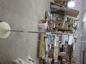 lot 172 image: Display Rack...