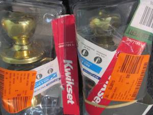 lot 193 image: 6 Assorted Open Box Entry Products...