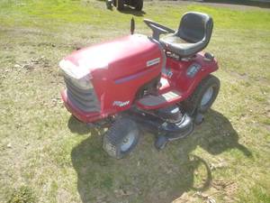 Craftsmen DYT 4000 Lawn Tractor