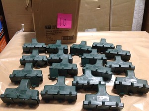 lot 10 image: Lot of 17 new Commercial Electric 15 Amp Heavy-Duty Adapter with Protection Cover