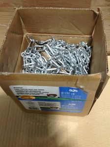 lot 33 image: Arnold Tractor Tire Chains for 18 in. x 9.5 in. Wheels (Set of 2) not used