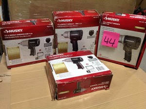 lot 44 image: Lot of assorted Husky Impact Air Wrenchs used not tested