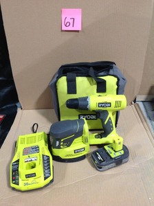 lot 67 image: Ryobi tool combo, 18V Cordles sander and drill driver - charger and one battery included in good working condition