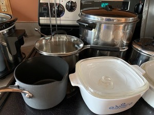 Lot of KitchenwareCookware