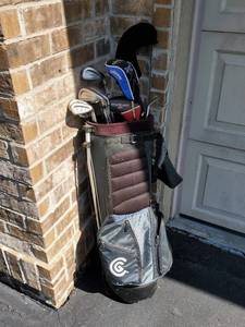 Golf club set.