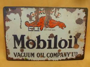 lot 37 image: Sign