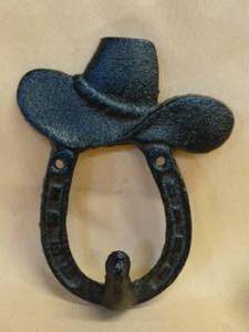 lot 45 image: Cast Iron Hat Hook
