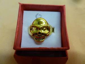 lot 52 image: Mens Ring