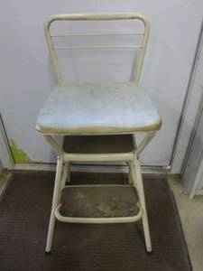lot 65 image: Vintage Cosco Kitchen Stool