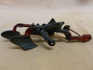 lot 73 image: Antique Arcade Toy
