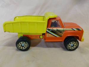 lot 85 image: Tonka Truck