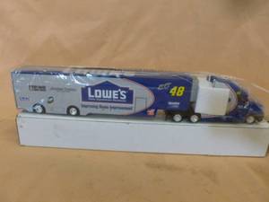 lot 87 image: Collectible