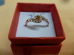 lot 108 image: Ladies Ring