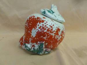 lot 132 image: Vintage Cookie Jar
