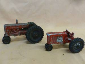 lot 179 image: Vintage Die Cast Metal Tractors