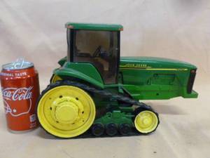 lot 181 image: Ertl - John Deere Tractor