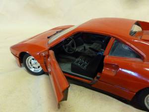 lot 226 image: Die Cast Metal Car