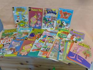 lot 266 image: Vintage Comic Books