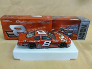 lot 274 image: Die Cast Metal Race Car