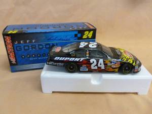 lot 276 image: Die Cast Metal Race Car