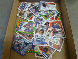 lot 312 image: Football Sports Cards