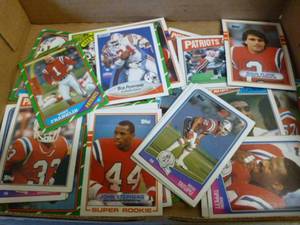 lot 313 image: Football Sports Cards