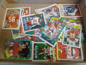 lot 316 image: Football Sports Cards