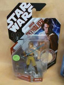 lot 339 image: Star Wars Collectibles