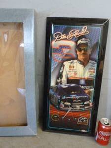 lot 346 image: Dale Earnhardt Collectible