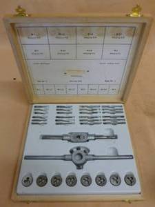 lot 352 image: Tool Set