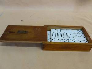 lot 354 image: Vintage Dominoes