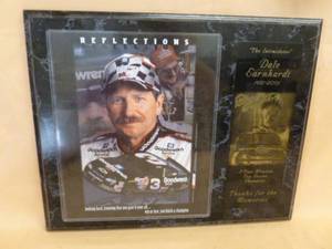 lot 367 image: Dale Earnhardt Collectible