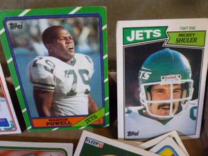 lot 389 image: Football Sports Cards