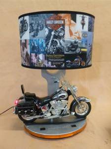 lot 396 image: Harley Davidson Lamp