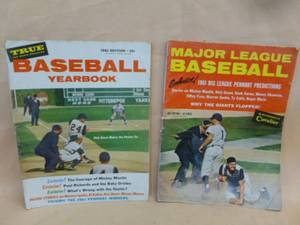 lot 401 image: Vintage Baseball Magazines