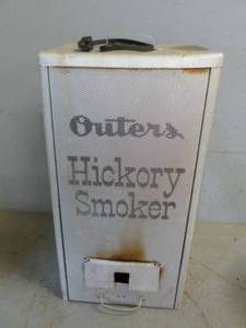 lot 405 image: Electric Smoker