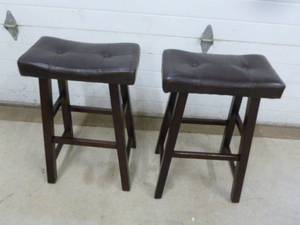 lot 410 image: Bar Stools