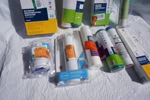 lot 4 image: GE & Other Brand Refrigerator Water Filters