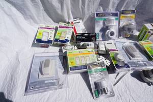 lot 11 image: Large Lot of Ceiling Fan & Light Dimmer Style Switches & Motion Sensors