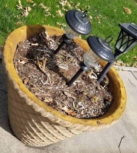 lot 83 image: Large Outdoor Basketweave Planter